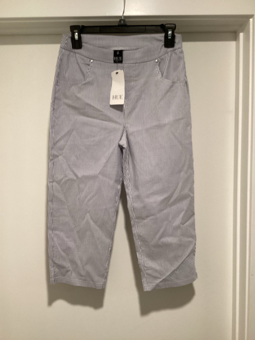 HUE Women's Spring Stripe Pedal Pusher Pants - Picture 2 of 8